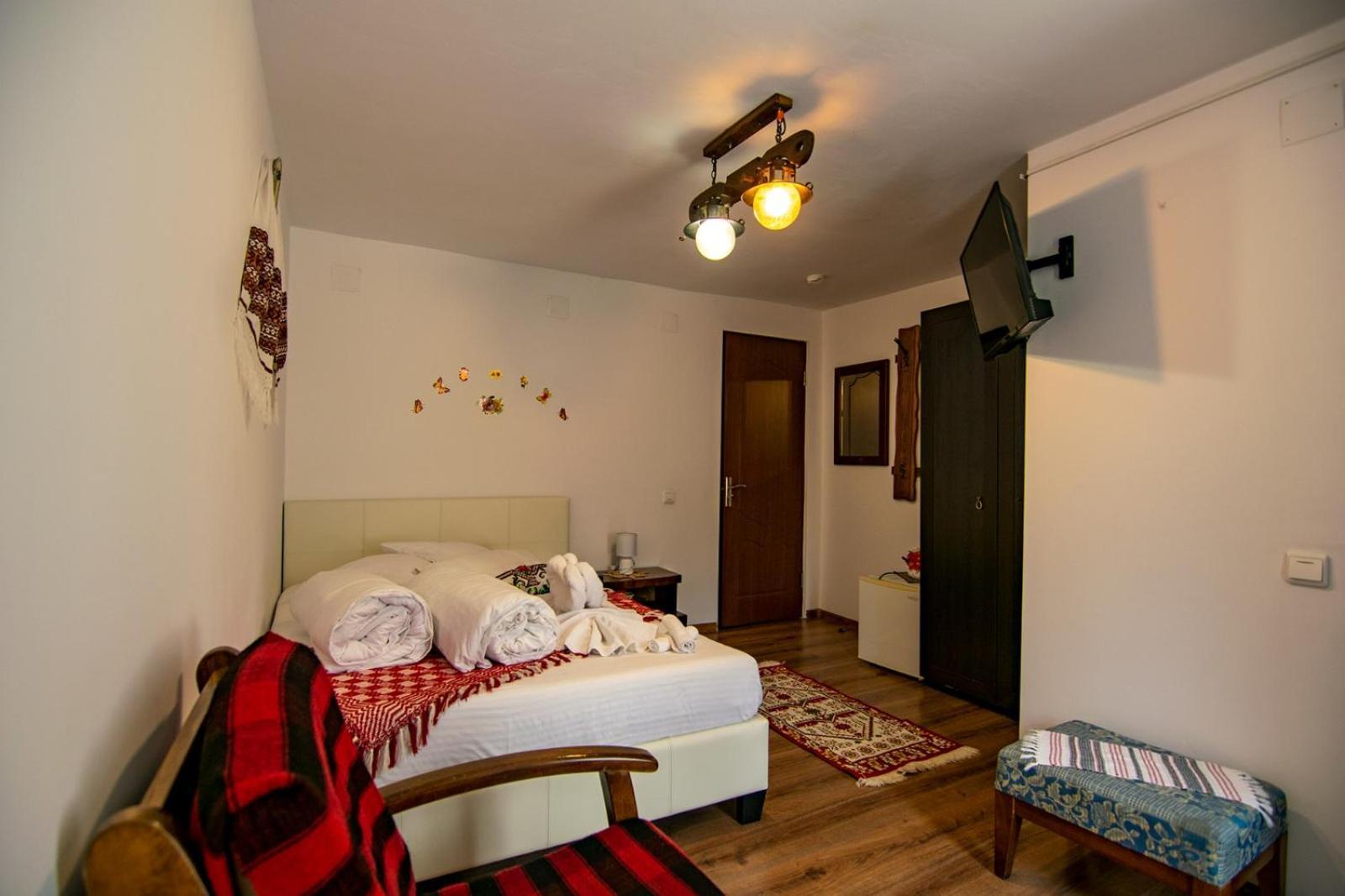 Lacrima Izei Villa Izaszacsal Kültér fotó