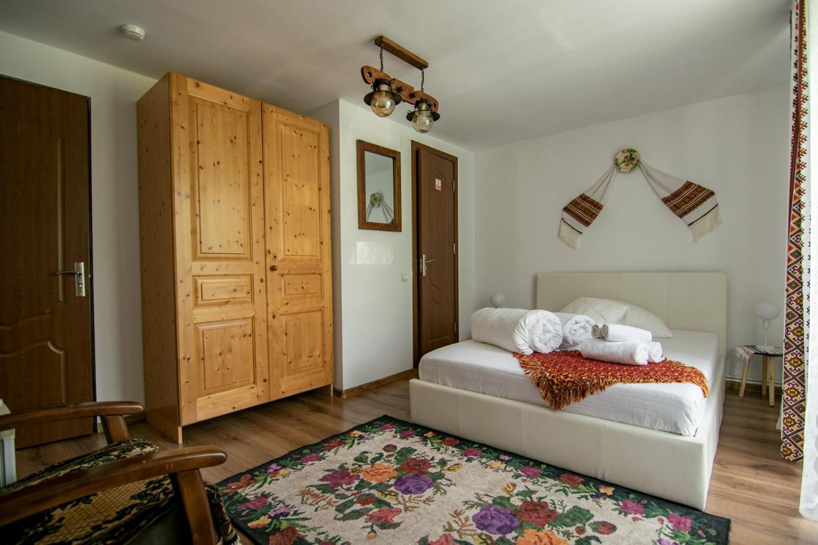 Lacrima Izei Villa Izaszacsal Kültér fotó